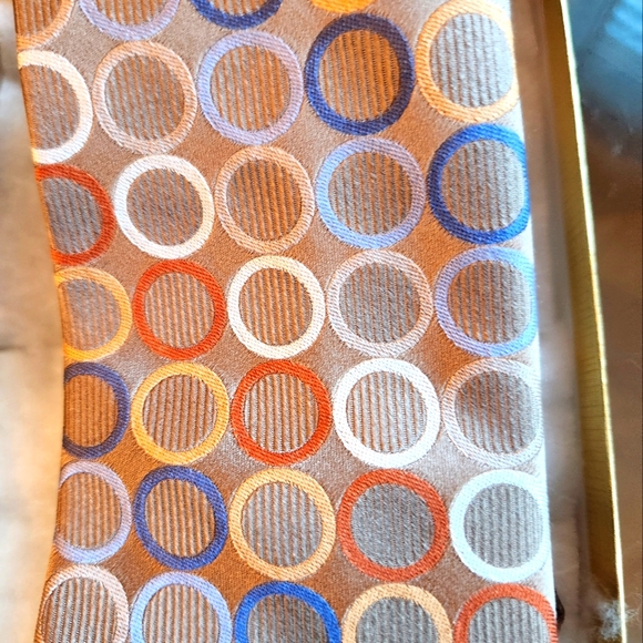 Michael Kors Tie NWOT - Picture 2 of 4